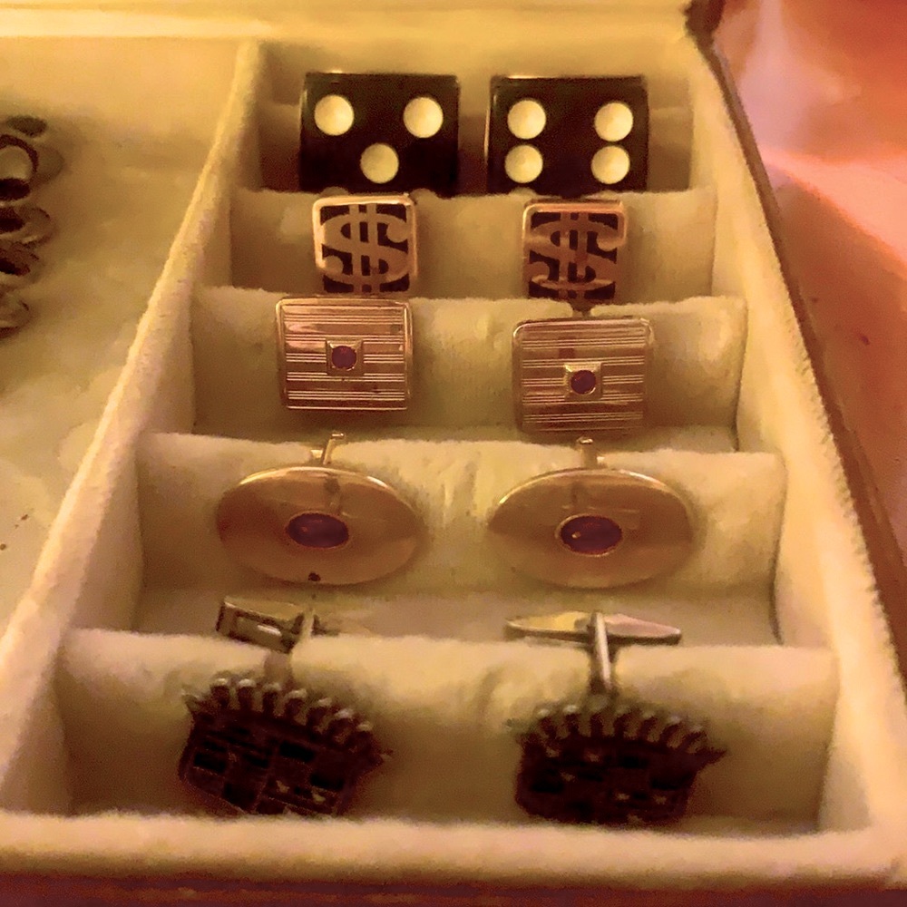 VEGAS VIBES CUFF LINK LOT